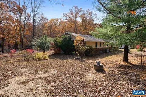 Exterior - 391 Pond Rd, Buckingham, VA 23921 photo 12 of 18