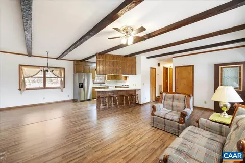 Living - 391 Pond Rd, Buckingham, VA 23921 photo 6 of 7