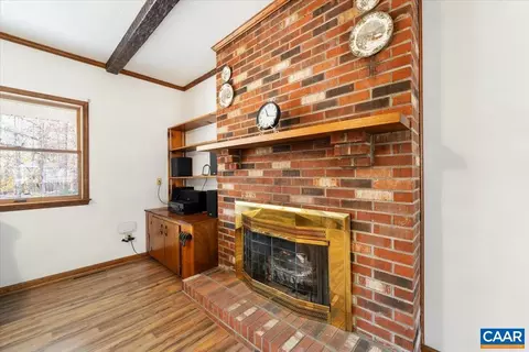 Living - 391 Pond Rd, Buckingham, VA 23921 photo 5 of 7