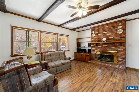 Living - 391 Pond Rd, Buckingham, VA 23921 photo 3 of 7