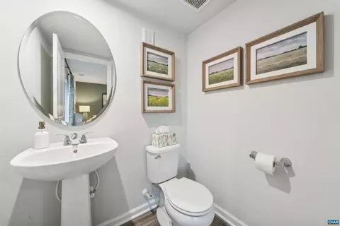 103 Oldfield Dr, Charlottesville, VA 22902 photo 3