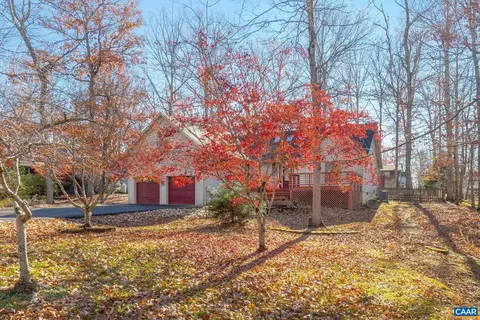 30 Colonial Rd, Palmyra, VA 22963 photo 2