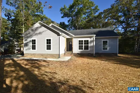 1060 Hanback Rd, Gordonsville, VA 22942