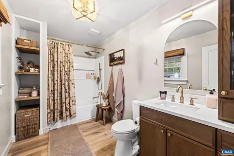 Bath - 134 Belleview Ave, Orange, VA 22960 photo 1 of 5