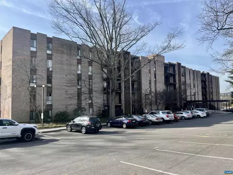 511 N First St #201, Charlottesville, VA 22902