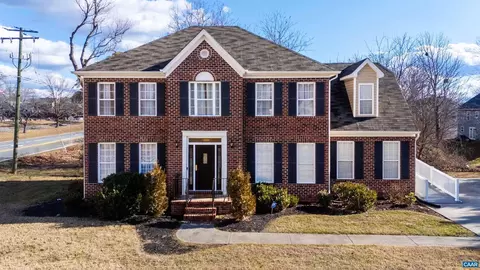 101 Countryside Dr, Louisa, VA 23093