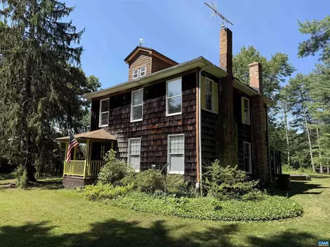 5609 New Line Rd, Gum Spring, VA 23065