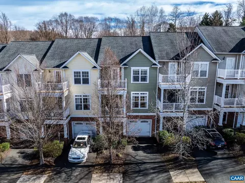 2138 Saranac Ct, Charlottesville, VA 22911