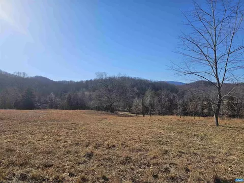 7 Ac Castle Rock Rd, Afton, VA 22920