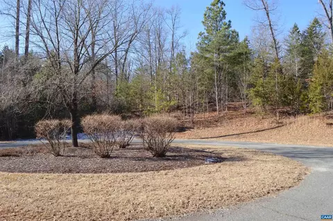 frays ridge ct, Earlysville, VA 22936