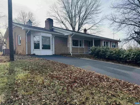 87 Mine Branch Rd, Crimora, VA 24431