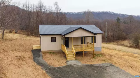 428 Montreal Ln, Shipman, VA 22971