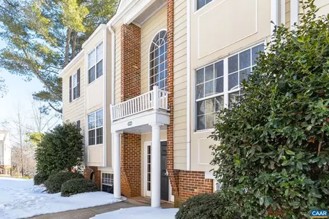 1264 Villa Ln #C, Charlottesville, VA 22903