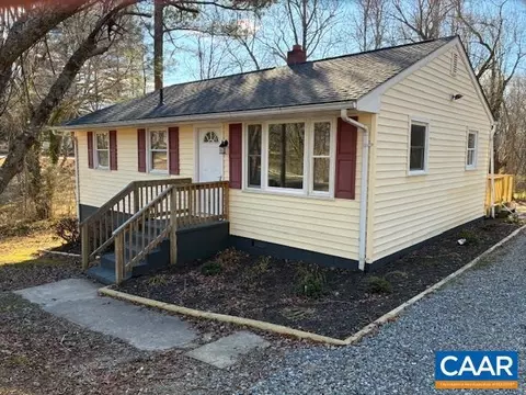 206 Mcdonald St, Louisa, VA 23093