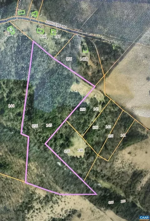 497 Sangers Ln, Staunton, VA 24401