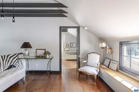 Entry Way - 1293 Hammocks Gap Rd, Charlottesville, VA 22911 photo 6 of 6