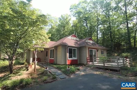 1476 Gray Stone Ct, Charlottesville, VA 22902