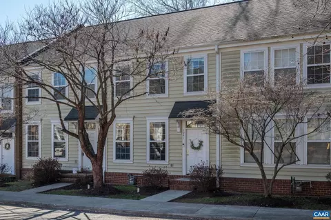 1041 Carrington Pl, Charlottesville, VA 22901