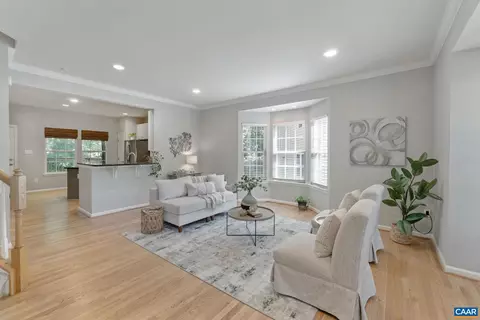 834 Rock Creek Rd, Charlottesville, VA 22903