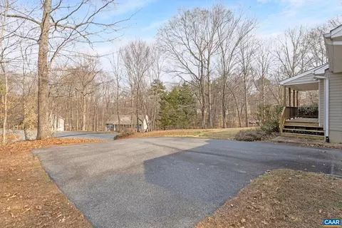 7 Riverside Dr, Palmyra, VA 22963 photo 3