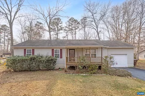 7 Riverside Dr, Palmyra, VA 22963