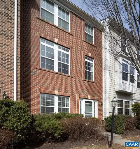 723 Rainier Rd, Charlottesville, VA 22903