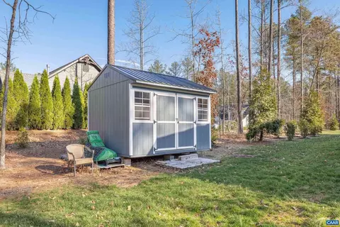 49 Pine Shadow Ct, Troy, VA 22974 photo 37