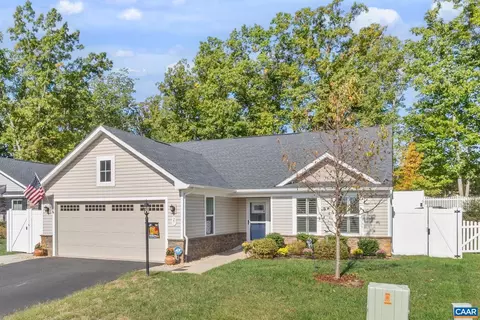 27 Pine Knot Dr, Palmyra, VA 22963