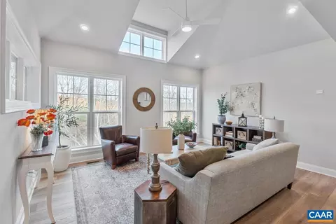 2010 Larkin Ln, Crozet, VA 22932