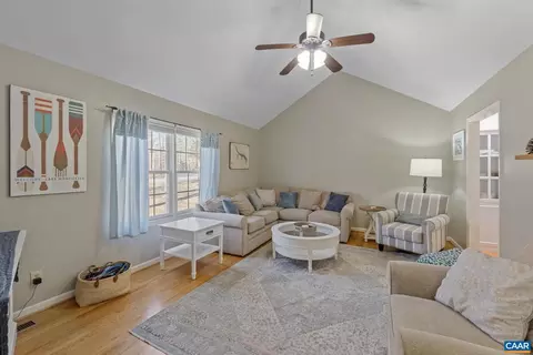 70 Riverside Dr, Palmyra, VA 22963 photo 6
