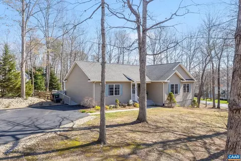70 Riverside Dr, Palmyra, VA 22963 photo 3