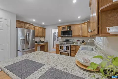 70 Riverside Dr, Palmyra, VA 22963 photo 10