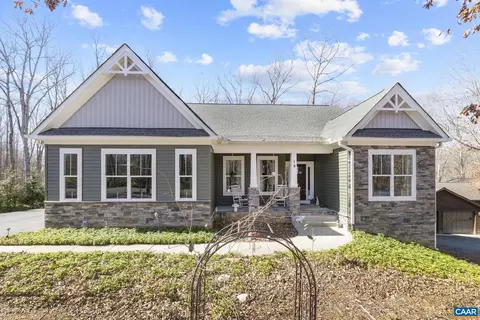 16 Brassie Ter, Palmyra, VA 22963
