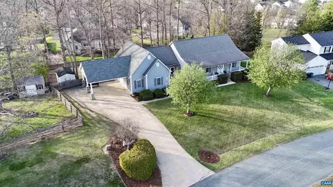 18 Forest View Ln, Fishersville, VA 22939