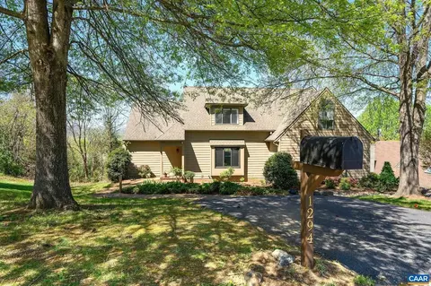 1294 Millpond Rd, Charlottesville, VA 22902