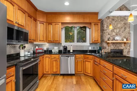102 Devils Knob Loop, Wintergreen Resort, VA 22967 photo 13