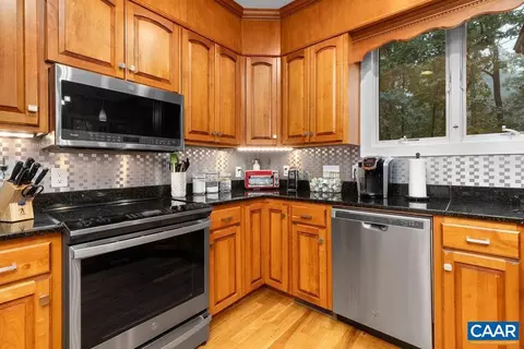 102 Devils Knob Loop, Wintergreen Resort, VA 22967 photo 17
