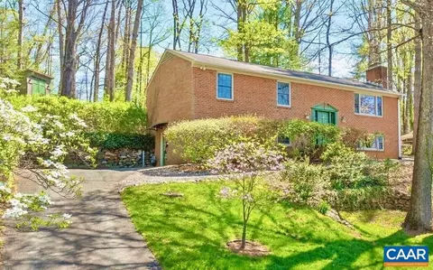 2228 Brandywine Dr, Charlottesville, VA 22901