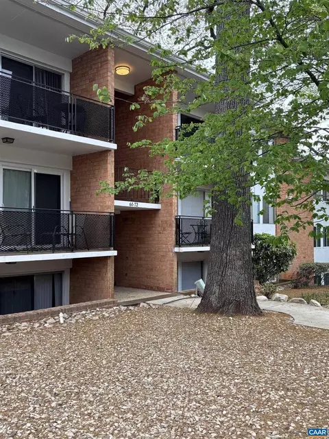 1800 Jefferson Park Ave #62, Charlottesville, VA 22903
