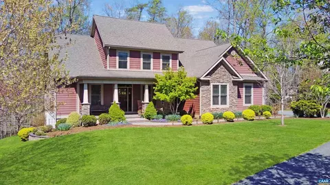 4225 Woodthrush Ln, Barboursville, VA 22923