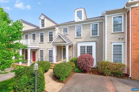 532 Summerford Ln, Crozet, VA 22932