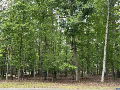25 Laguna Rd #130, Palmyra, VA 22963