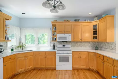 1708 Wright Ln, Charlottesville, VA 22911 photo 10