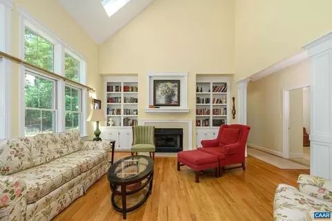 1708 Wright Ln, Charlottesville, VA 22911 photo 6