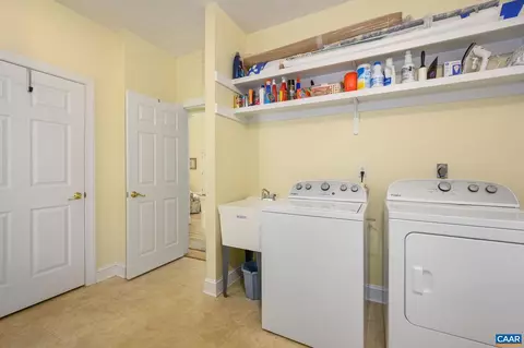 1708 Wright Ln, Charlottesville, VA 22911 photo 18
