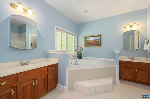 1708 Wright Ln, Charlottesville, VA 22911 photo 15