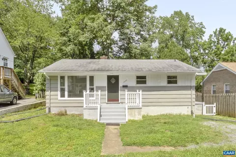 2552 Woodland Dr, Charlottesville, VA 22903
