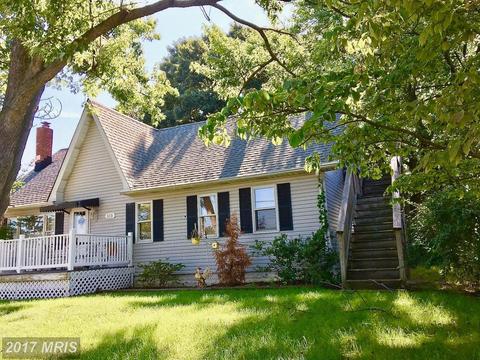 313 Cloverhill Rd, Pasadena, MD 21122 photo 1