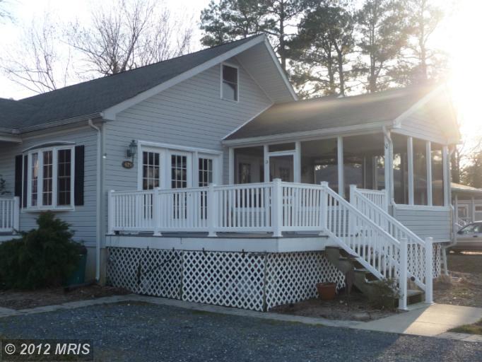 629 Walnut Ave, North Beach, MD 20714 photo 1