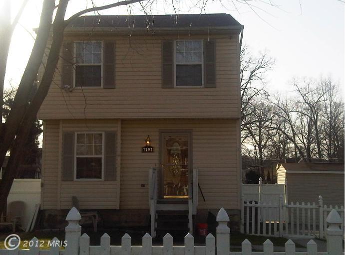 7792 Catherine Ave, Pasadena, MD 21122 photo 1